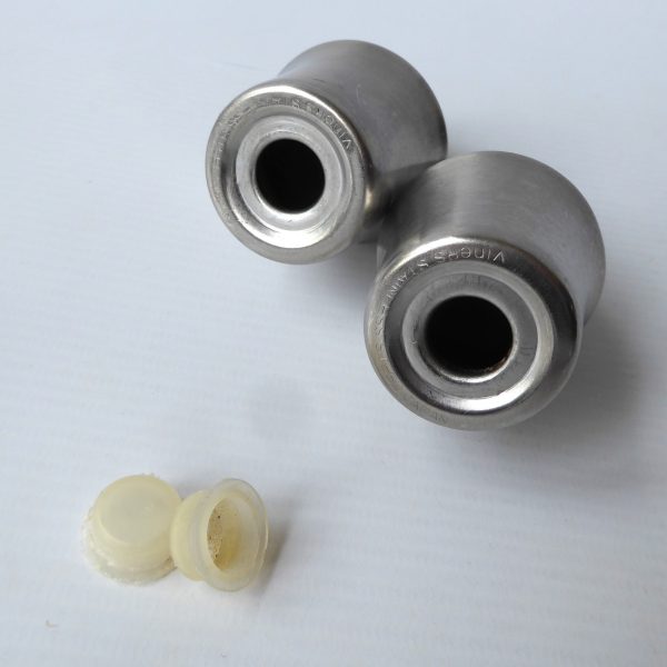 Viners stainless steel salt and pepper set, 1960s 1970s vintage modernist pair - Image 13