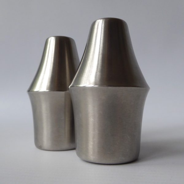 Viners stainless steel salt and pepper set, 1960s 1970s vintage modernist pair - Image 3