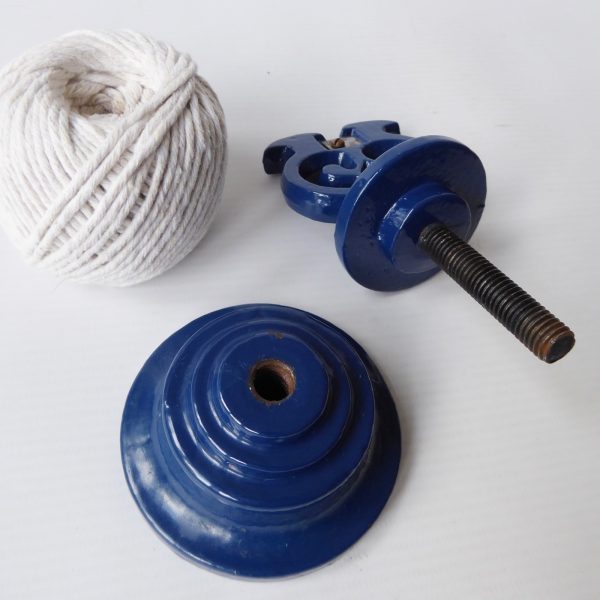 Vintage Robert Welch Victor owl string dispenser holder. Blue cast iron gadget - Image 11