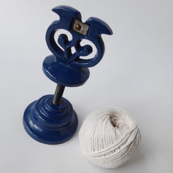 Vintage Robert Welch Victor owl string dispenser holder. Blue cast iron gadget - Image 12