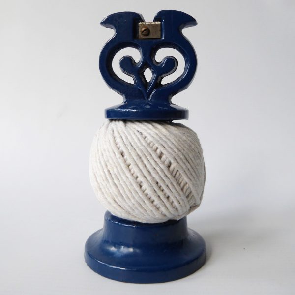 Vintage Robert Welch Victor owl string dispenser holder. Blue cast iron gadget - Image 3