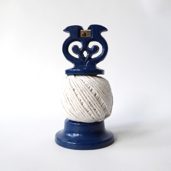 Vintage Robert Welch Victor owl string dispenser holder. Blue cast iron gadget