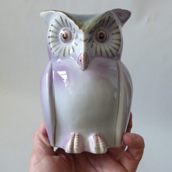 Vintage ceramic owl figurine money box, clay china porcelain, mauve + moss green - Image 8
