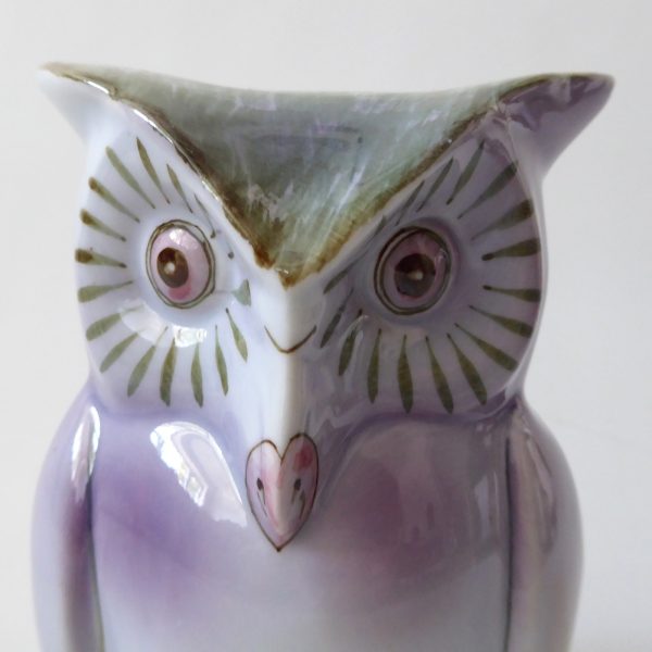 Vintage ceramic owl figurine money box, clay china porcelain, mauve + moss green - Image 9