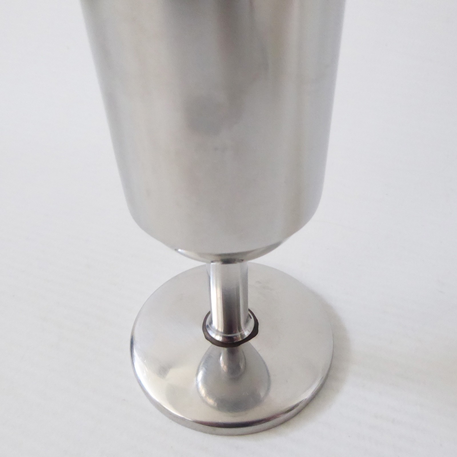 Vintage stainless steel cylinder footed vase, modernist retro 1960s 1970s, 19cm - Image 9