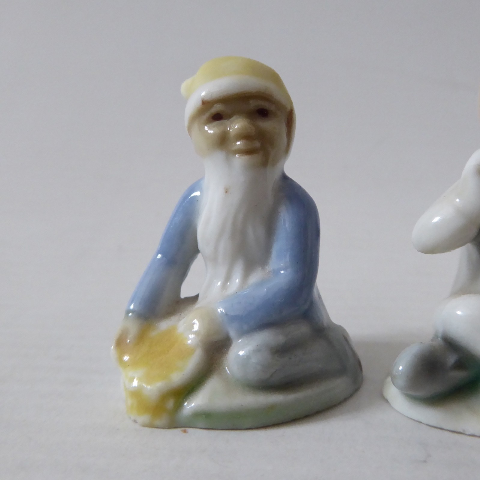 Wade Whimsies Ireland Lucky Fairy Folk, The Tailor & crock, leprechaun elf gnome - Image 3