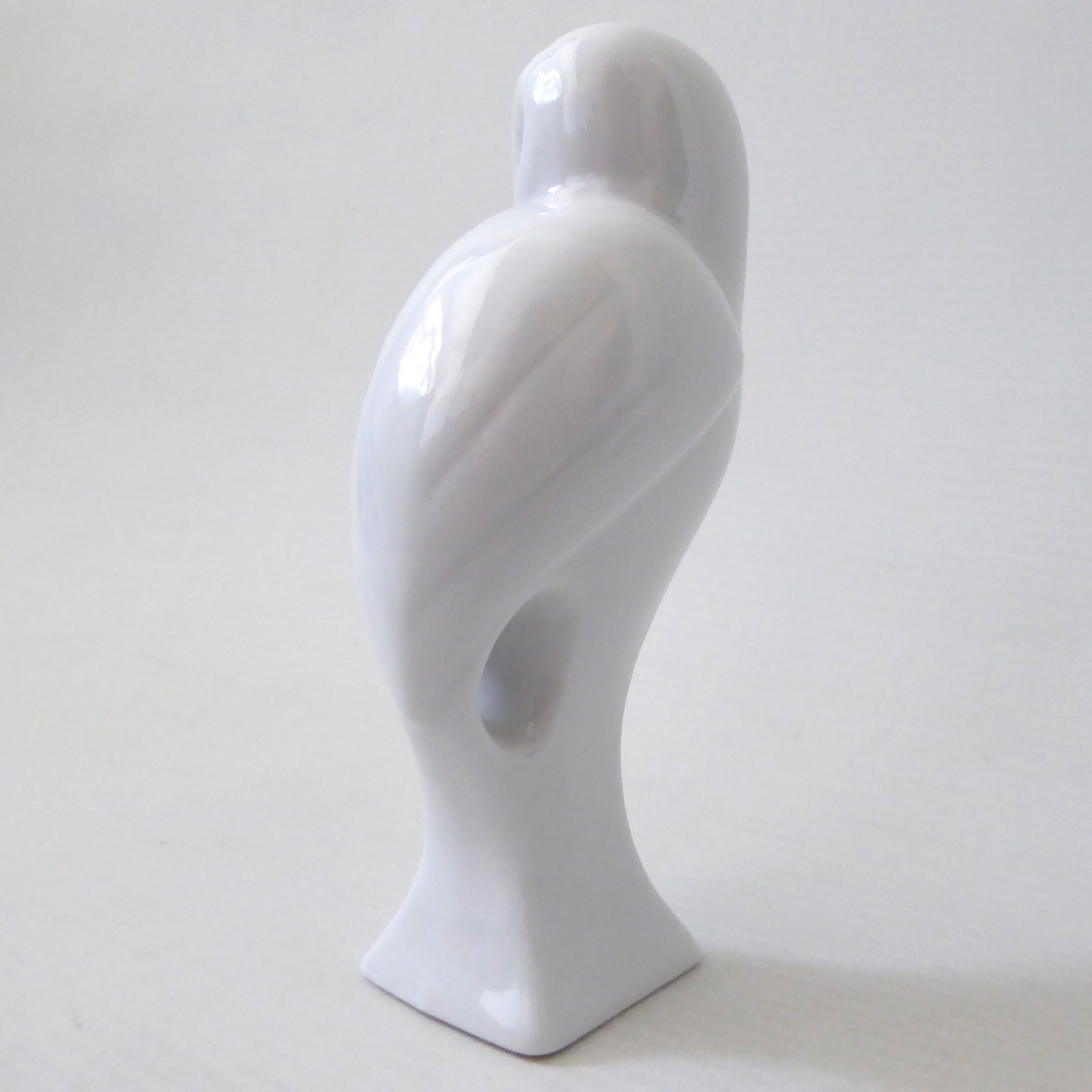 White porcelain minimalist modernist owl figurine vintage simplified bird figure - Image 7