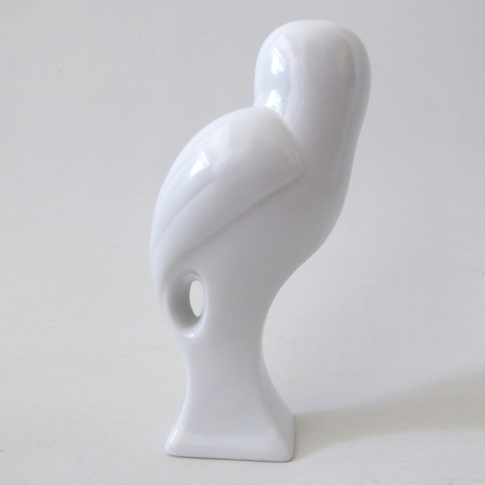 White porcelain minimalist modernist owl figurine vintage simplified bird figure - Image 8