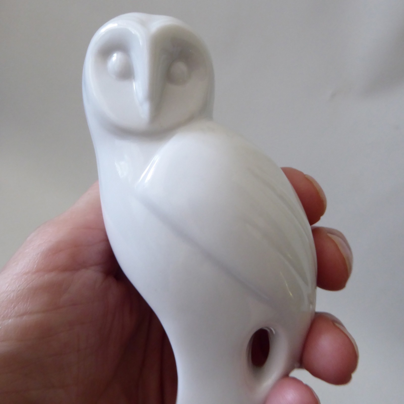 White porcelain minimalist modernist owl figurine vintage simplified bird figure - Image 10
