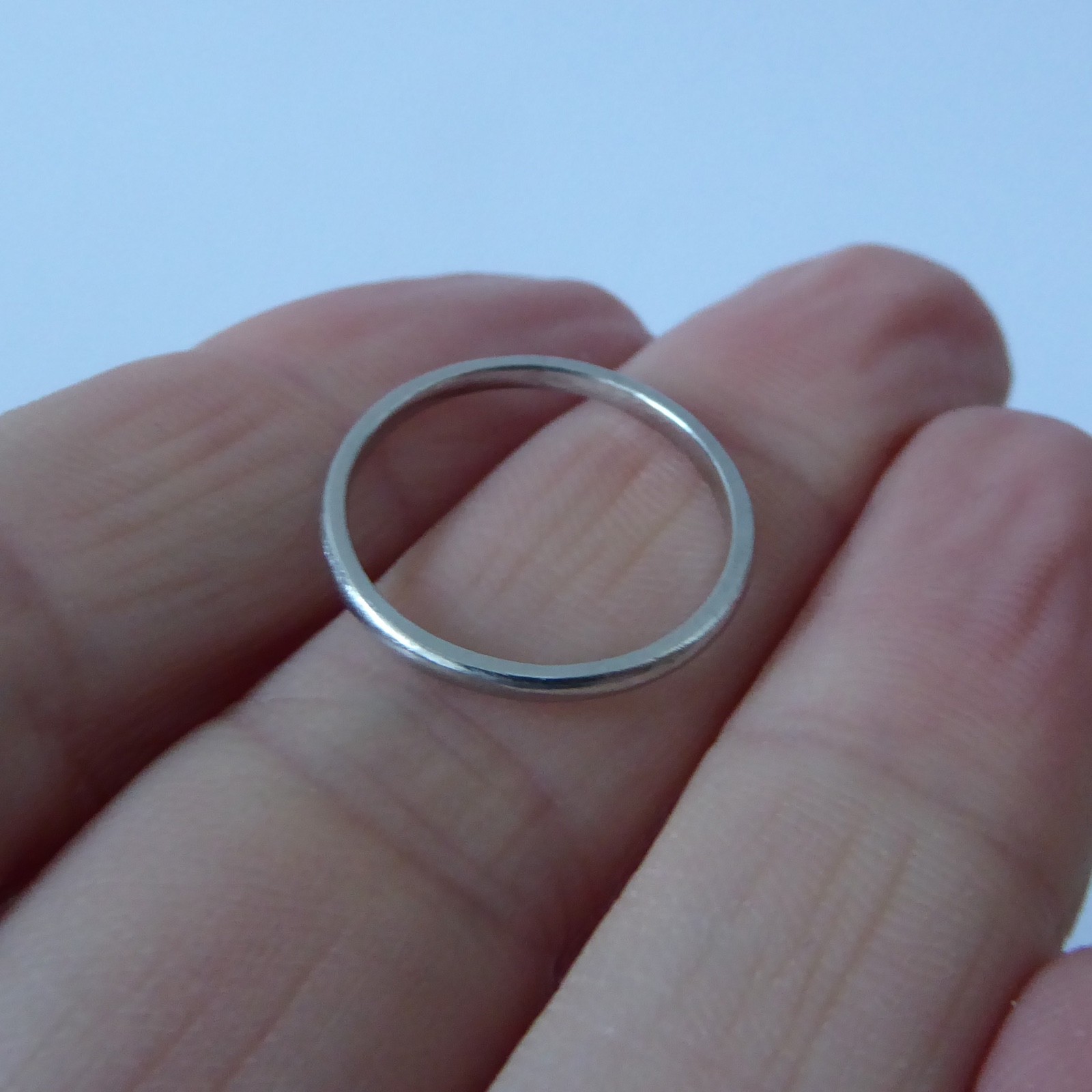 1.5mm court slim vintage sterling 925 silver ring, size J, hallmarked. Wedding - Image 8