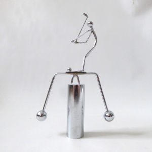 1980s golfer steel balance rocking desk accessory vintage executive toy figurine