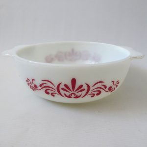 60s vintage Pyrex JAJ Red Scroll easy-grip round casserole dish bowl, 3 pint 510