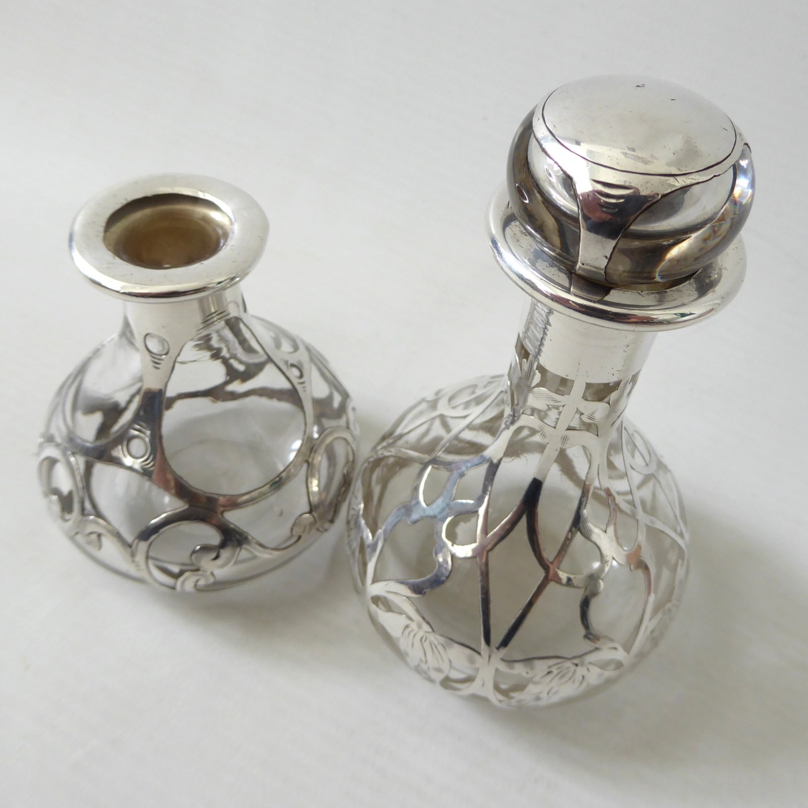Art Nouveau antique sterling silver overlay glass 2 perfume bottles, vintage - Image 3