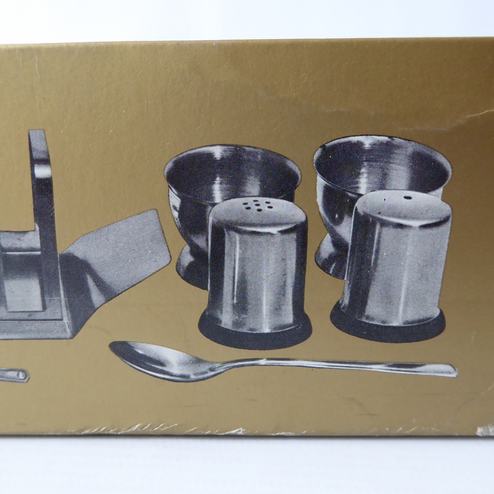 Boxed new 1970s breakfast set, egg cups, toast rack, salt pepper shakers, spoons - Image 12