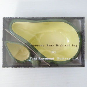 Boxed vintage Toni Raymond Pottery avocado pear dish & dressing jug 1970s Studio