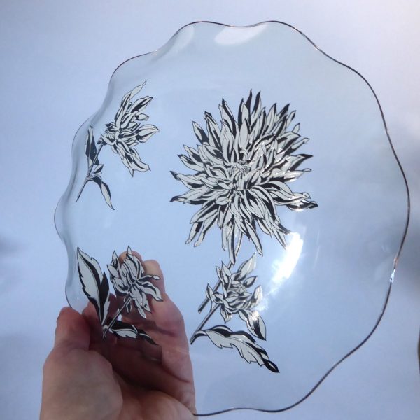Chance Glass Silhouette Black & white floral 8" fluted plate Vintage Flowers '67 - Image 6