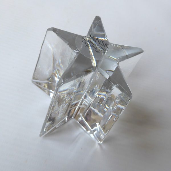 Dansk Designs art glass crystal star paperweight, ornamental clear block. Poland - Image 12