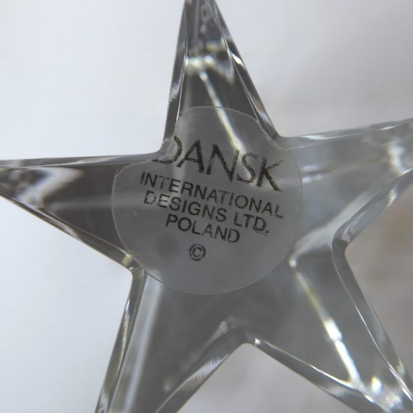 Dansk Designs art glass crystal star paperweight, ornamental clear block. Poland - Image 13