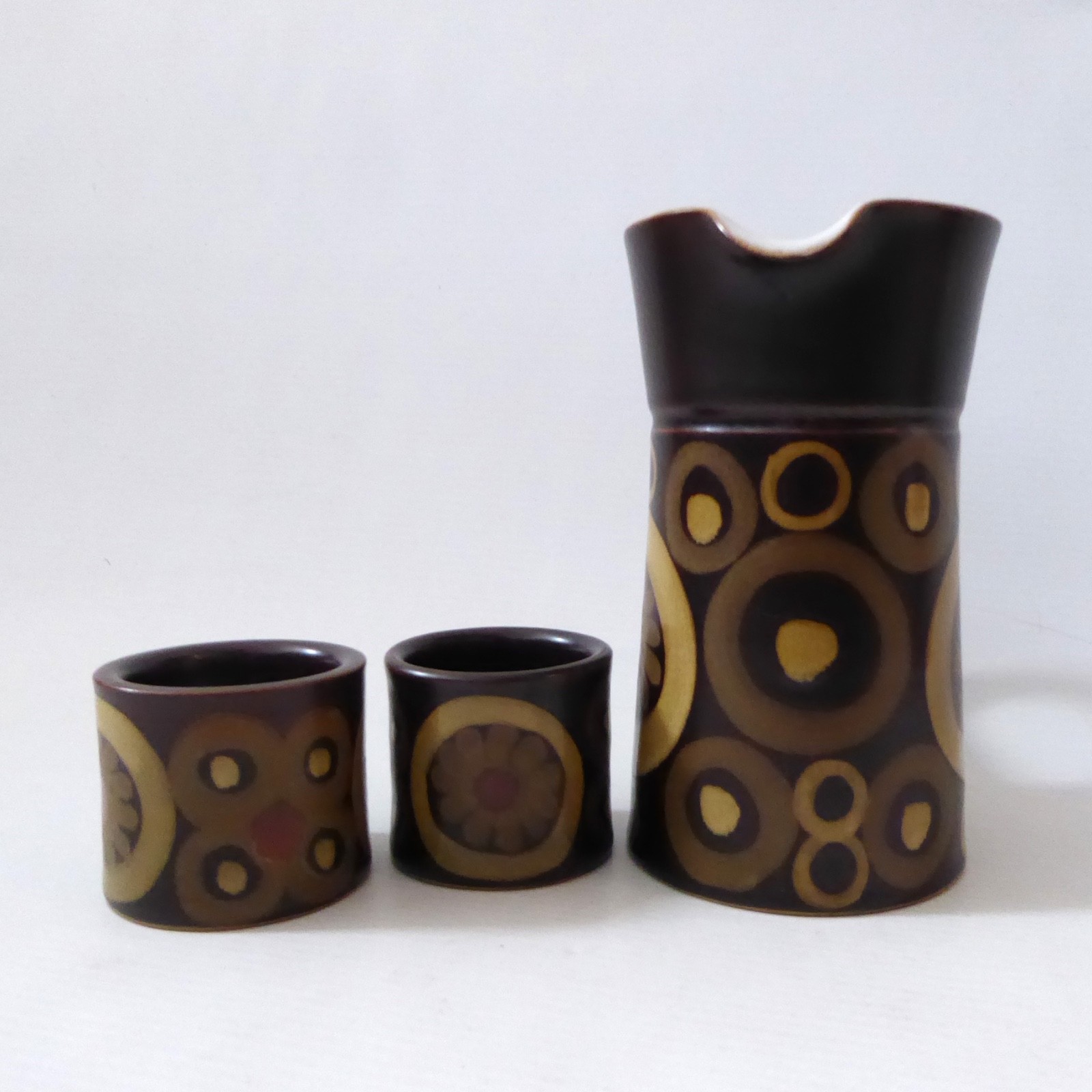 Denby Arabesque tall milk jug + 2 egg cups. Vintage brown circles stoneware - Image 6