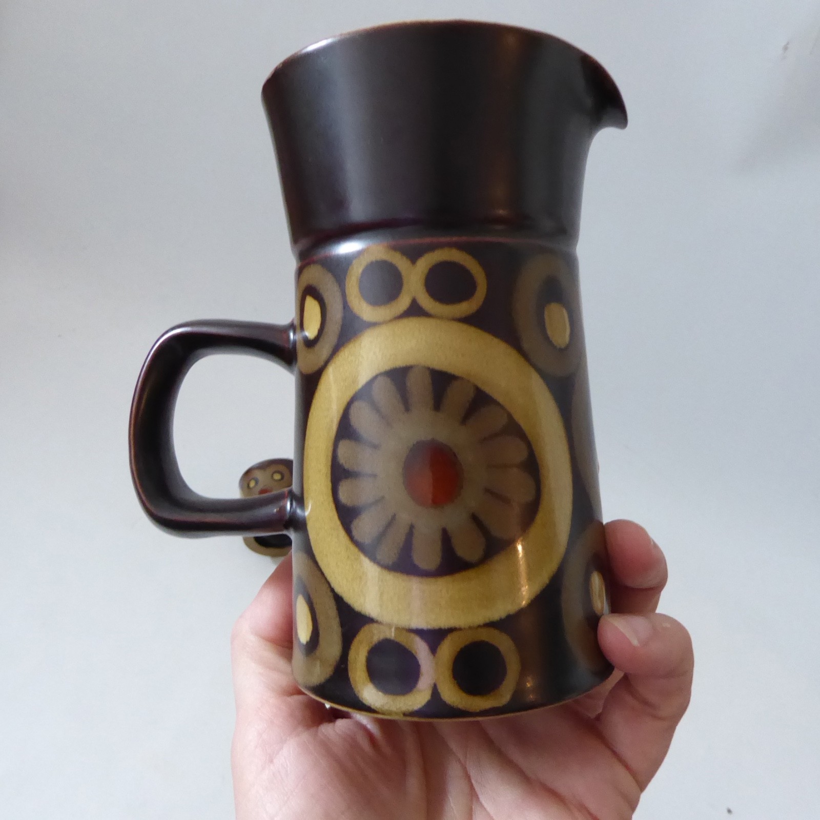 Denby Arabesque tall milk jug + 2 egg cups. Vintage brown circles stoneware - Image 7