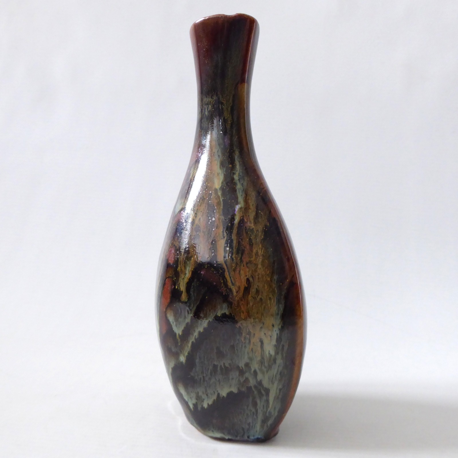Glazed vintage art pottery vase, studio. Black brown green drip, flat oval vase - Image 5