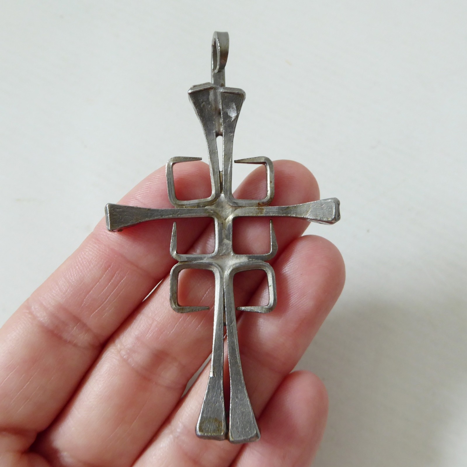 Horseshoe nail cross pendant for necklace, brutalist retro artisan boho handmade - Image 8