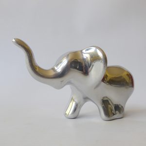 Hoselton Canada vintage cast aluminium elephant sculpture figurine 2093. Retro