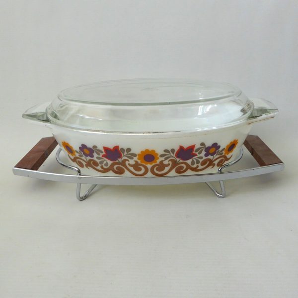 JAJ Pyrex Briarwood opal glass oval casserole dish 524 + lid + stand. 70s retro - Image 3