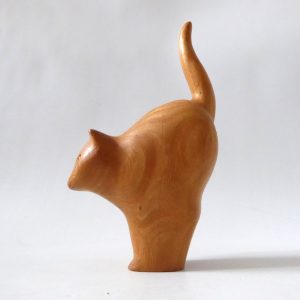 Jim Hunter carved elm blond wood cat figurine, modernist minimalist standing
