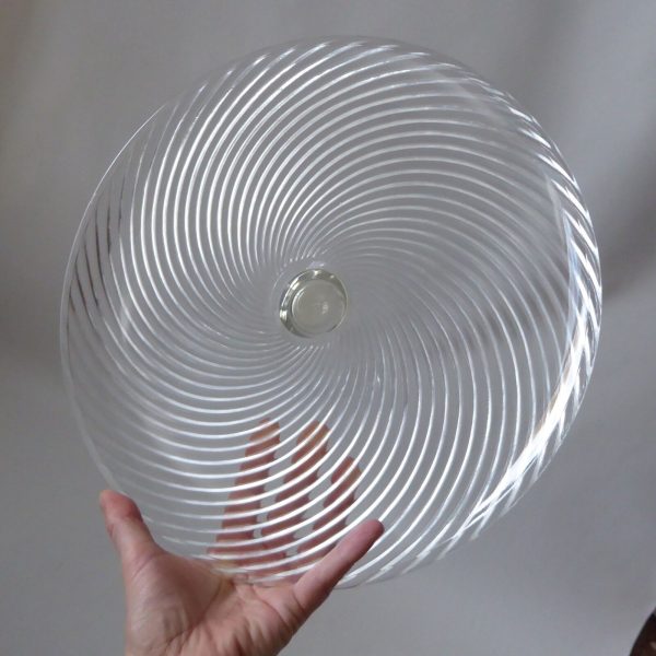 Large glass cake stand, footed round plate platter. Vintage, 12" spiralled glass - Image 7