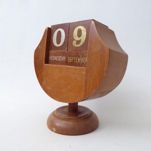 Perpetual desk calendar, wooden date blocks. Vintage Wood, mid century retro