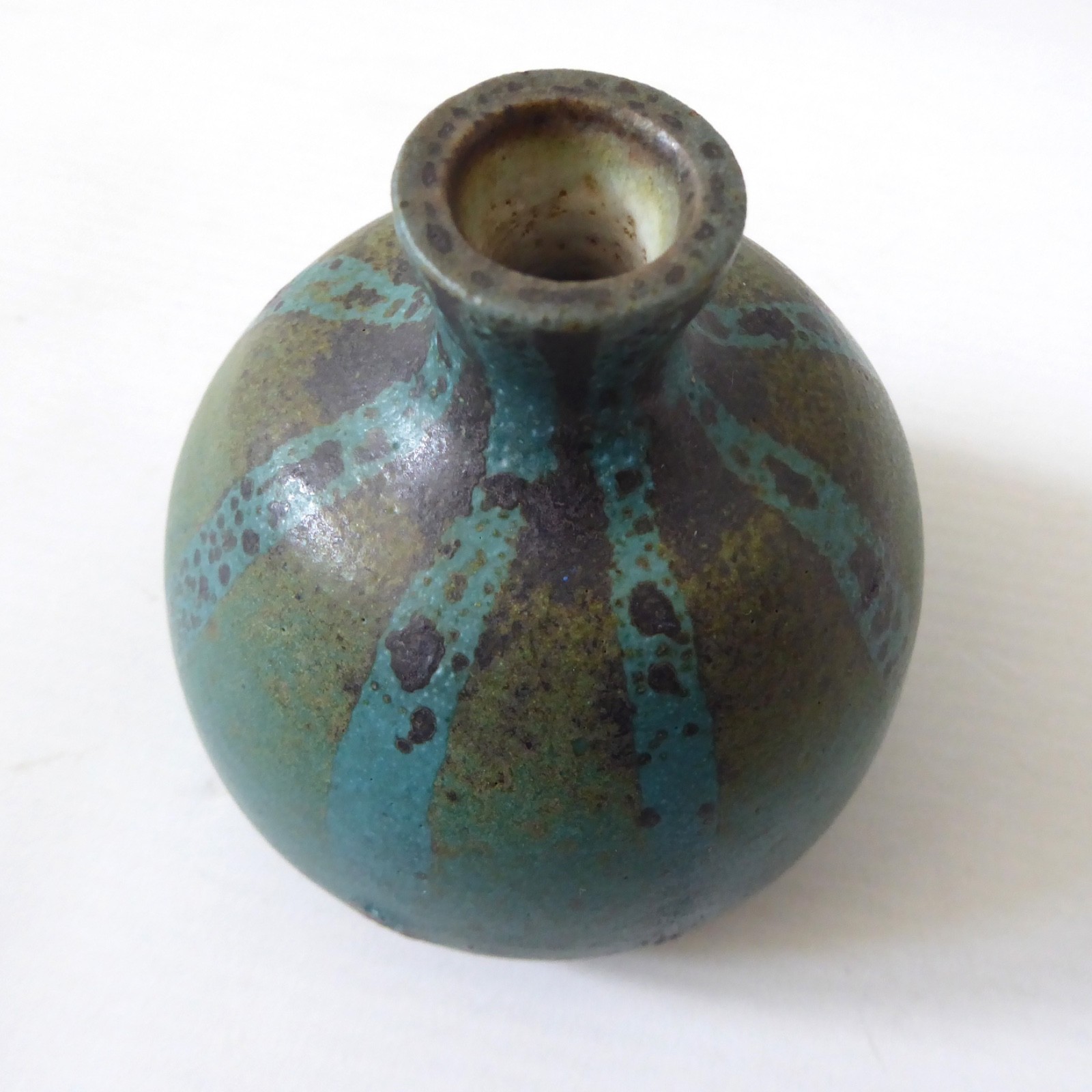 Pretty teal stripe & brown signed SP/dS studio pottery vase, small single stem - Image 3