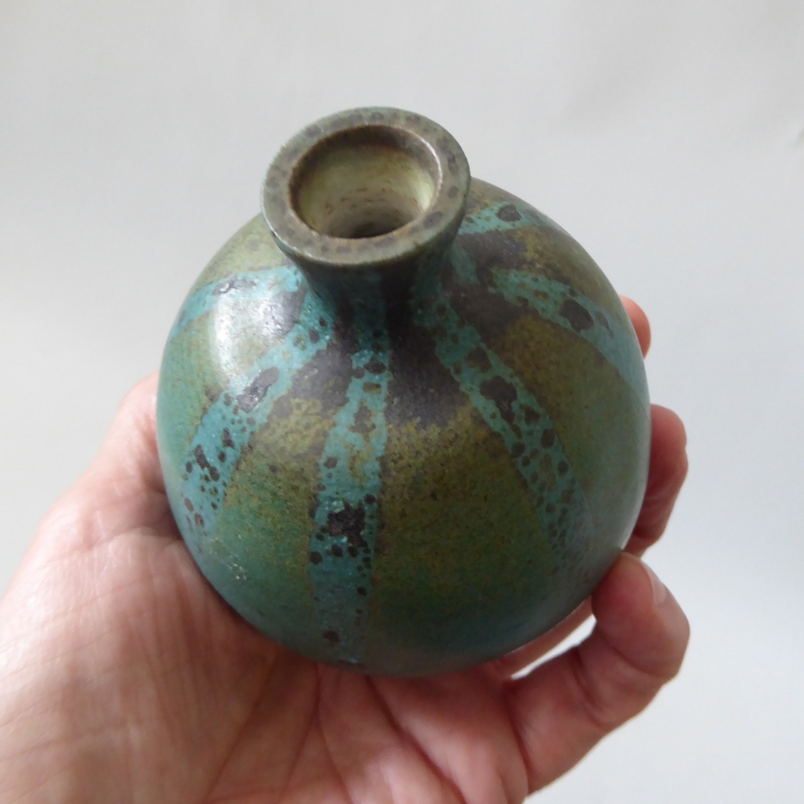 Pretty teal stripe & brown signed SP/dS studio pottery vase, small single stem - Image 5