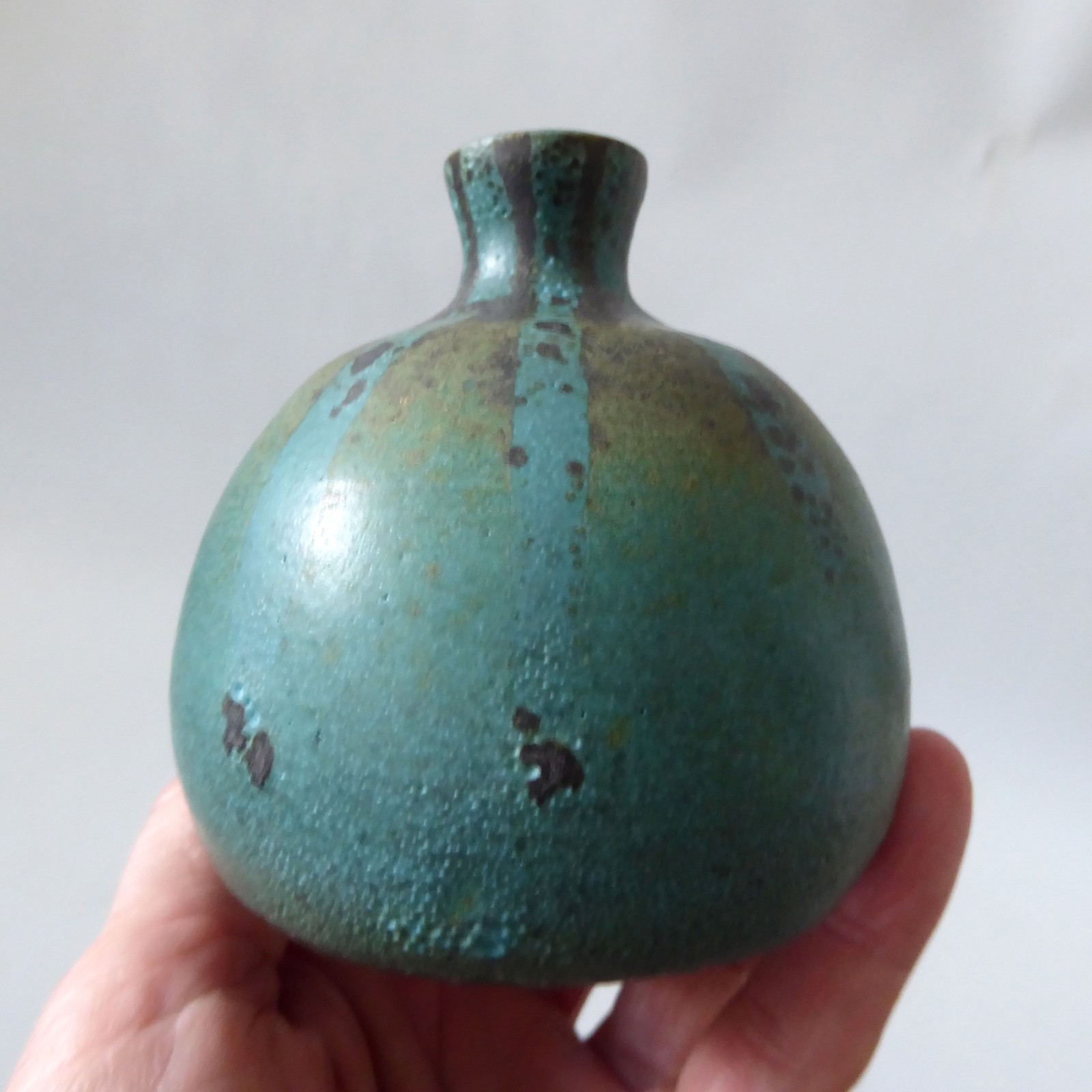 Pretty teal stripe & brown signed SP/dS studio pottery vase, small single stem - Image 9