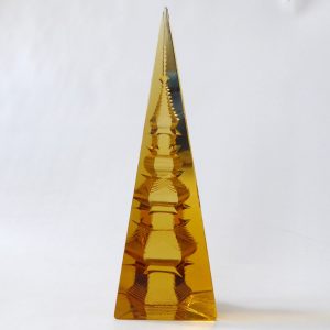 Reverse cut Japanese pagoda art glass obelisk pyramid. Amber golden, vintage