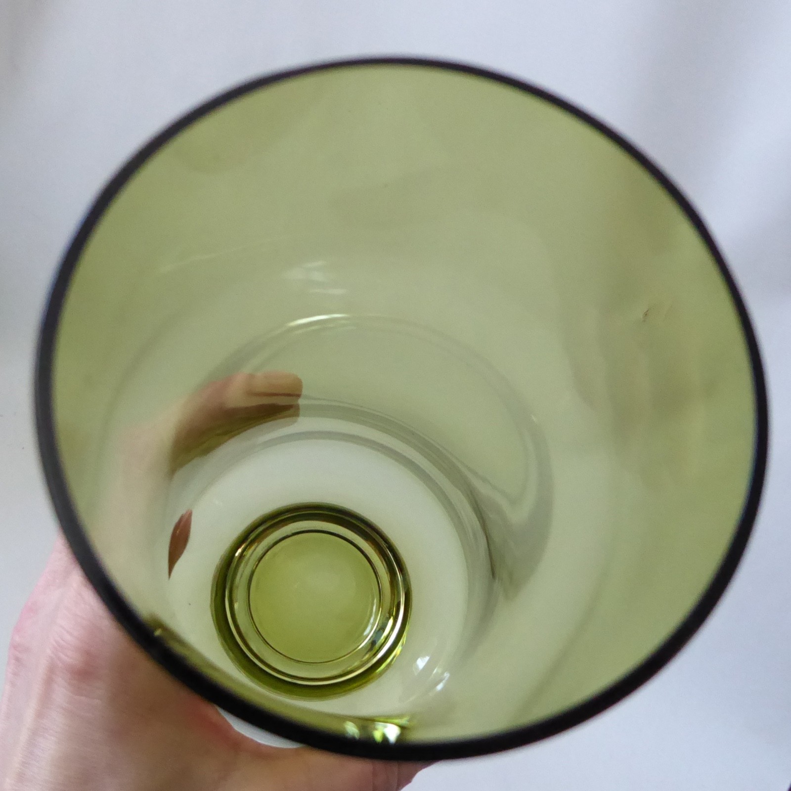 Riihimaki 1374 tall vintage art glass vase, olive green Finland Riihimaen Lasi - Image 8