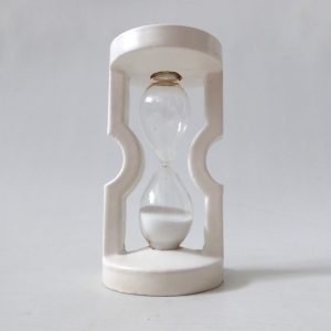 Robert Welch Victor vintage white cast iron 4 minute egg timer, hour glass. 80s