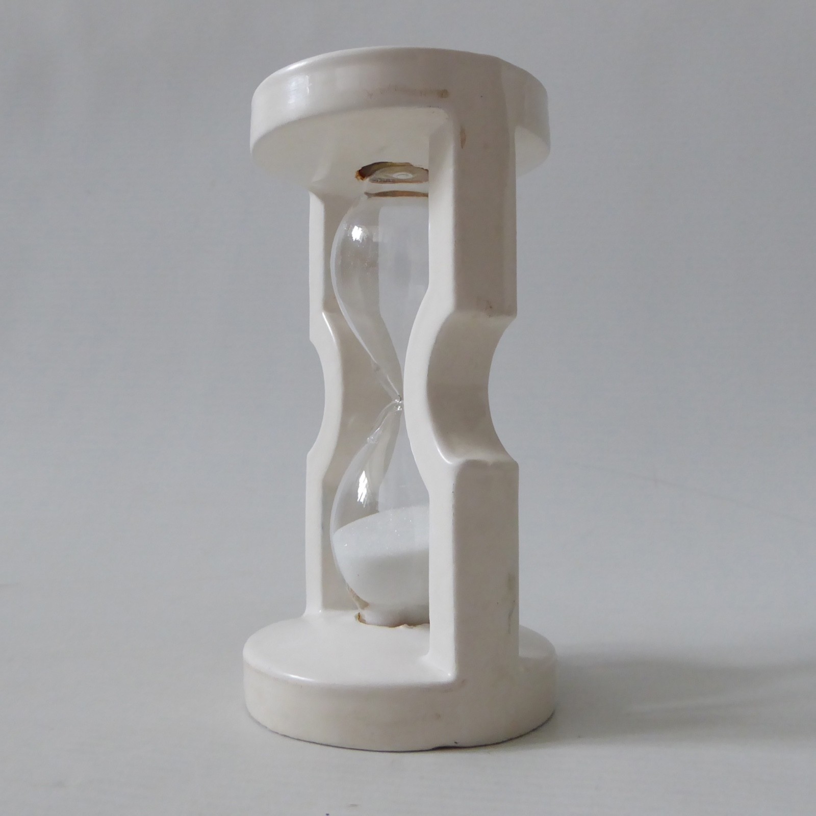 Robert Welch Victor vintage white cast iron 4 minute egg timer, hour glass. 80s - Image 5