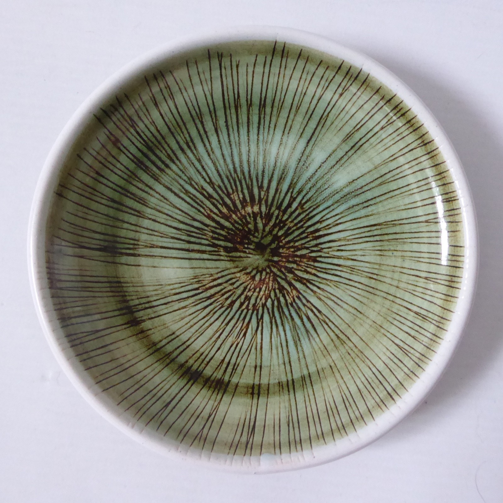 Rye Pottery vintage ceramic pin dish, ornamental plate. 1970s green sgraffito