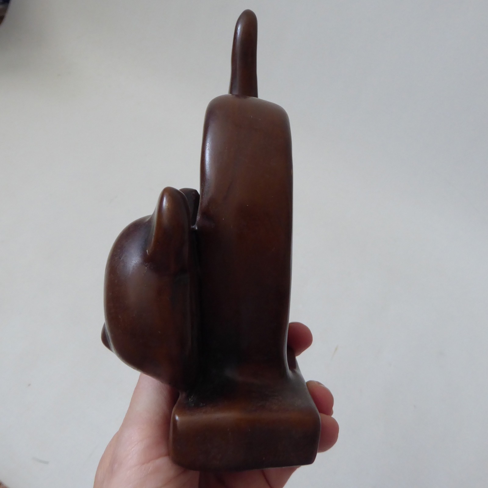 Stylised cat figurine statue, modernist/minimal, brown resin, bronze effect - Image 11