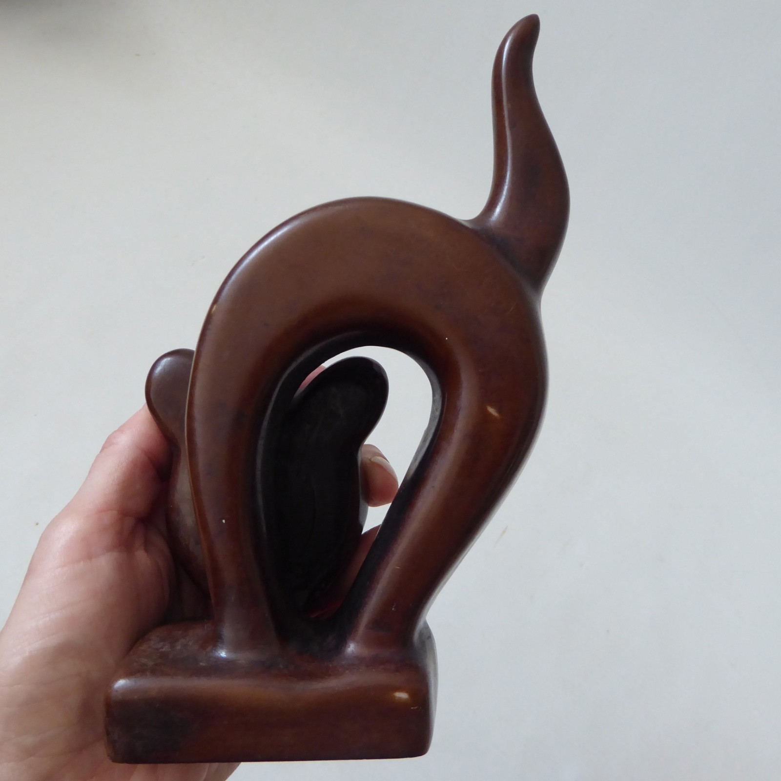 Stylised cat figurine statue, modernist/minimal, brown resin, bronze effect - Image 10