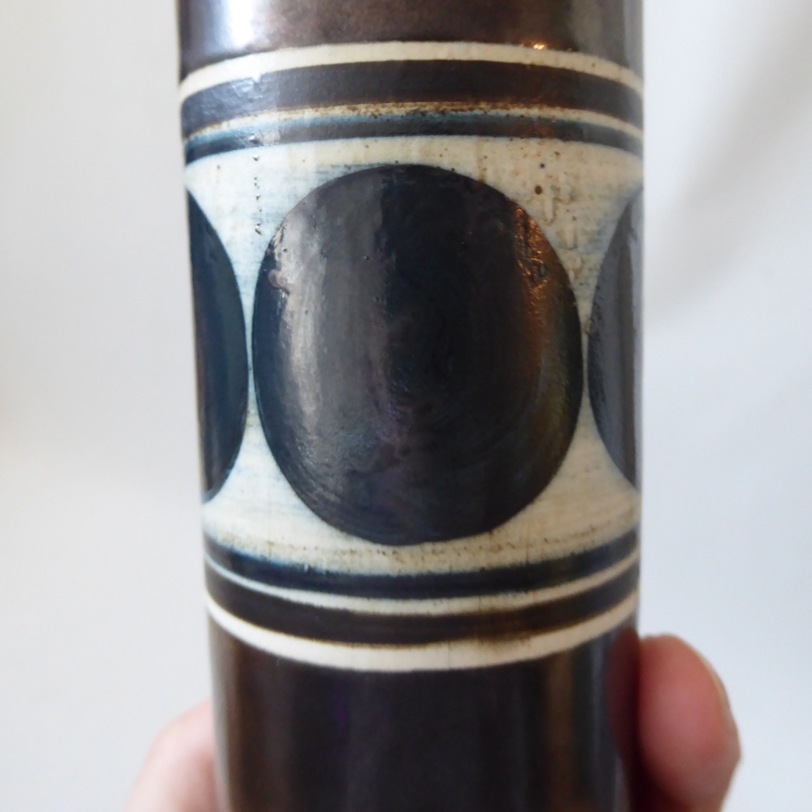 Troika St Ives Cornwall vintage art pottery cylinder vase Anne Lewis AL 14cm pot - Image 5