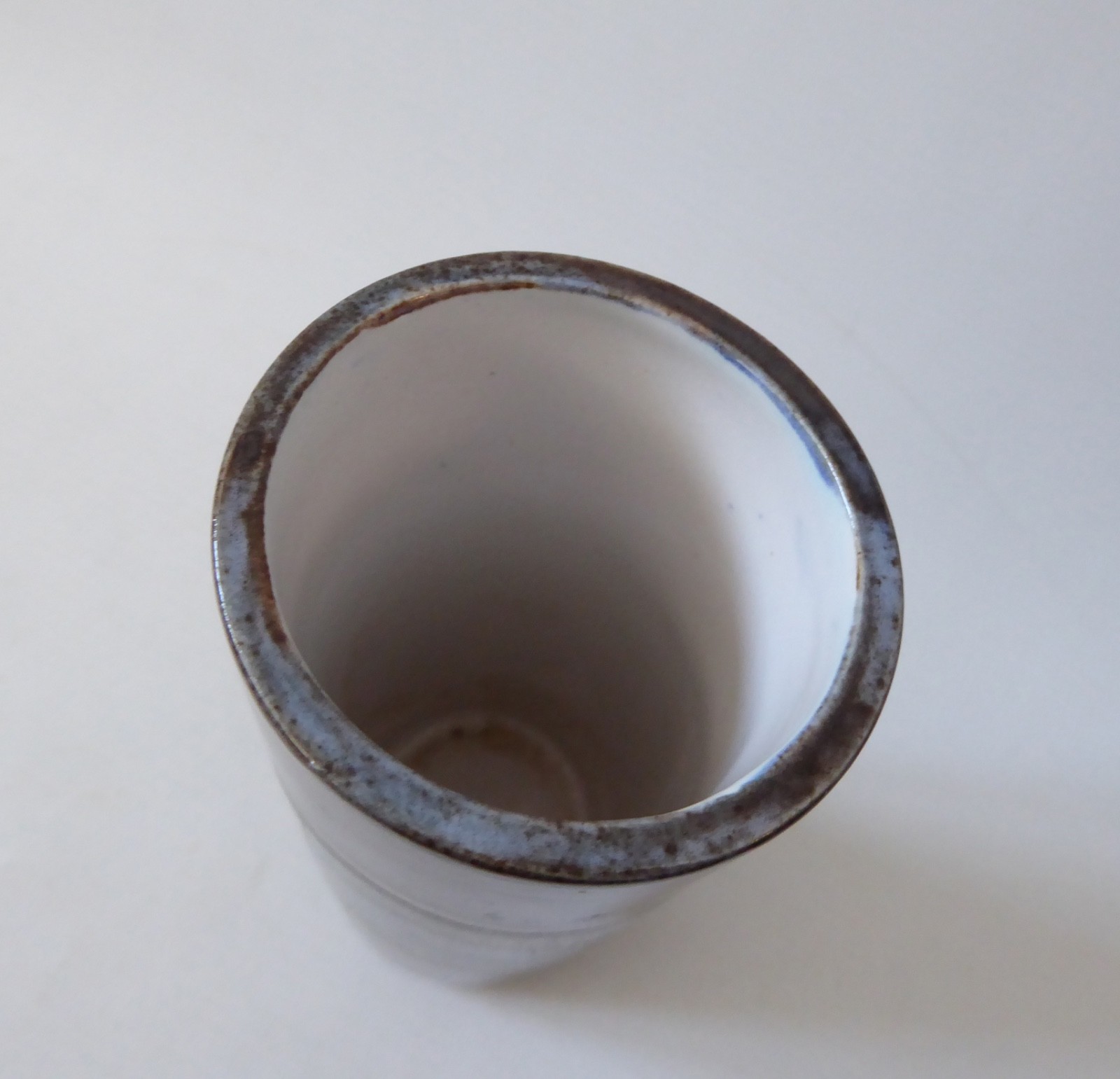 Troika St Ives Cornwall vintage art pottery cylinder vase Anne Lewis AL 14cm pot - Image 8