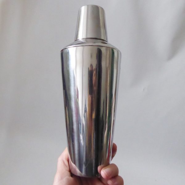 Vintage 1970s KH S-844 Hong Kong cocktail shaker, tall stainless steel Manhattan - Image 3
