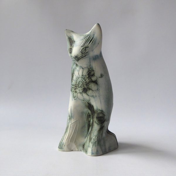 Vintage Carn Pottery Z6 cat figurine by John Beusmans. 1970s retro studio figure