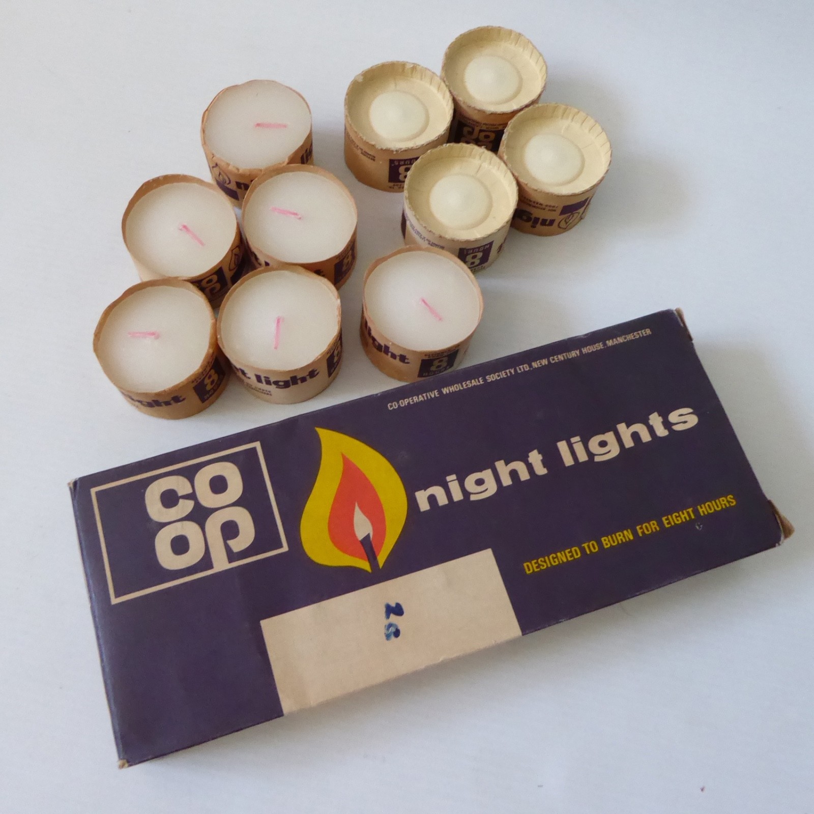 Vintage retro 1960s 1970s night light candles by Co-op, full box of 10 x 8 hours - Image 4
