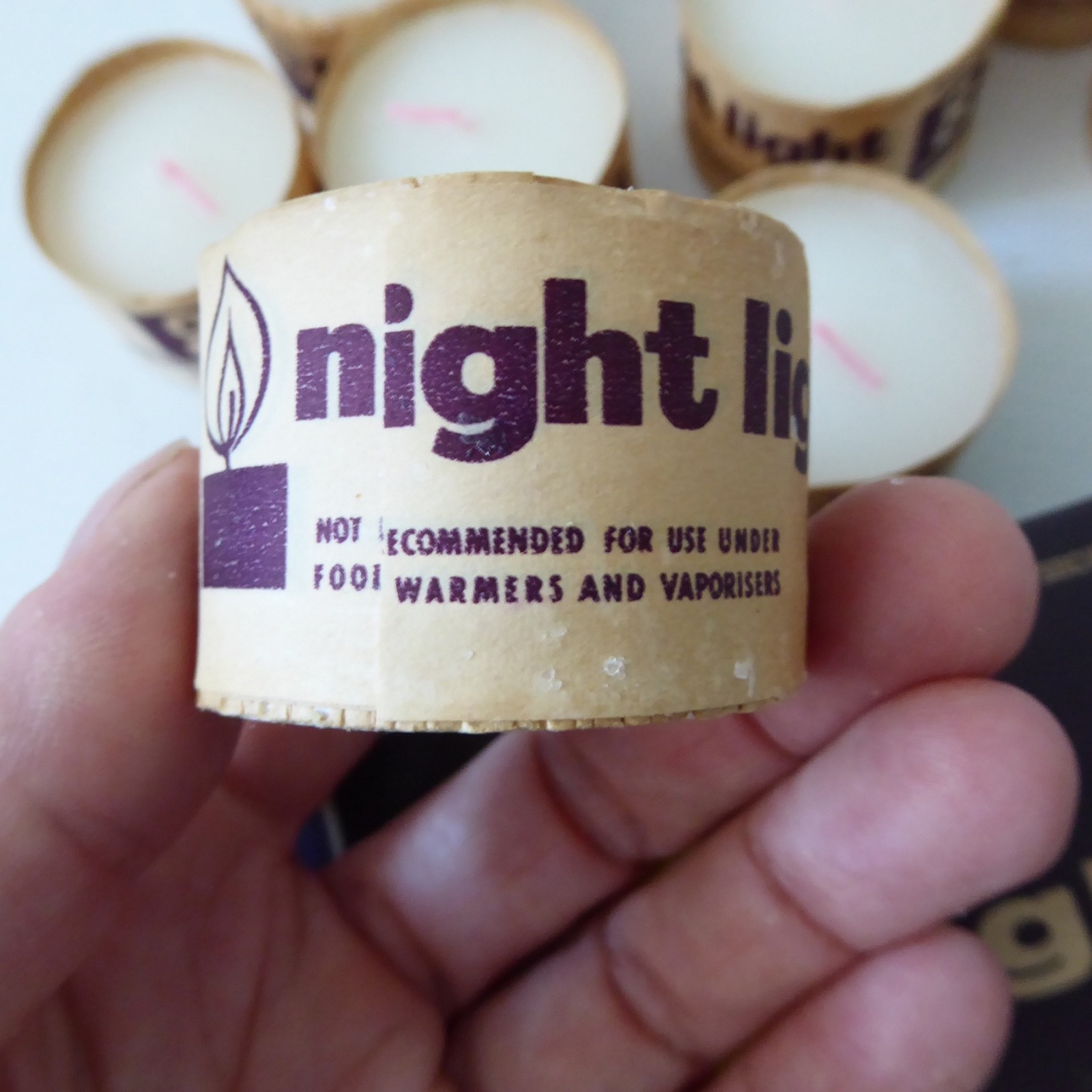 Vintage retro 1960s 1970s night light candles by Co-op, full box of 10 x 8 hours - Image 10