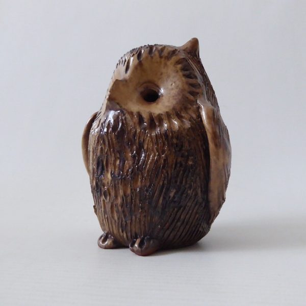 Vintage studio pottery owl. Handmade sgraffito clay figurine sculpture. 1970s - Image 5