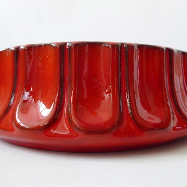 West German pottery ceramic vintage bowl, red glazed 9" round dish. 1970s/1980s - Image 6