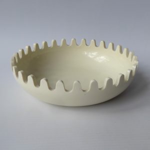 Alan Fletcher Clam cream ashtray/bowl. Retro 1970s/1980s vintage Mebel, Italy